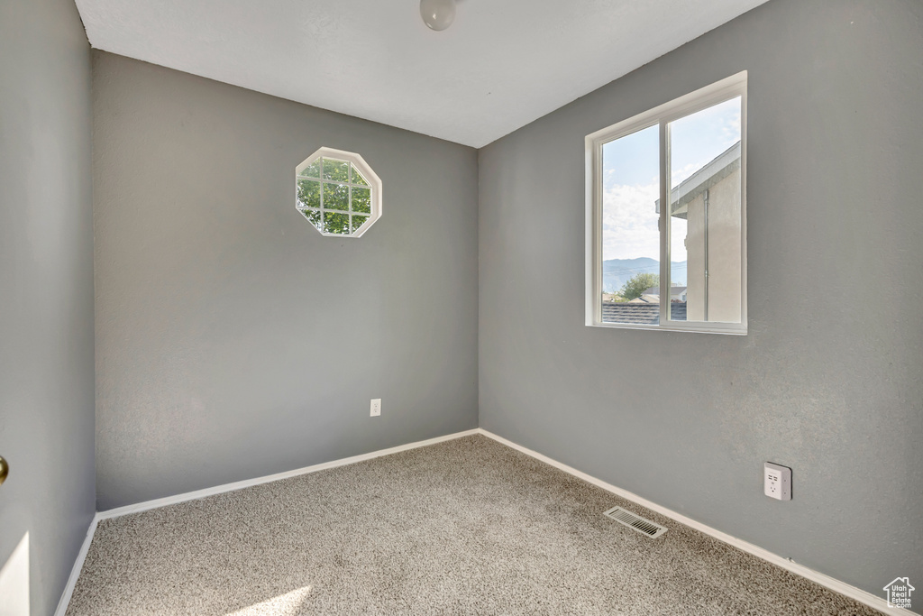 494 E 670 N Tooele, UT 84074