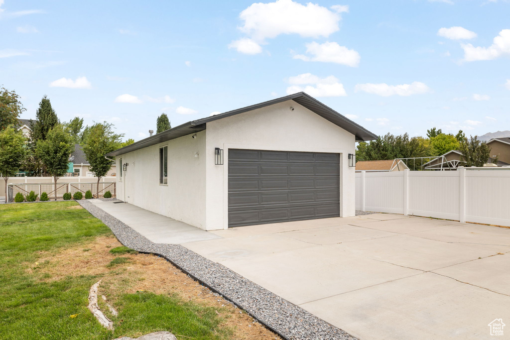 1172 W COUNTRY RIDGE DR South Jordan, UT 84095
