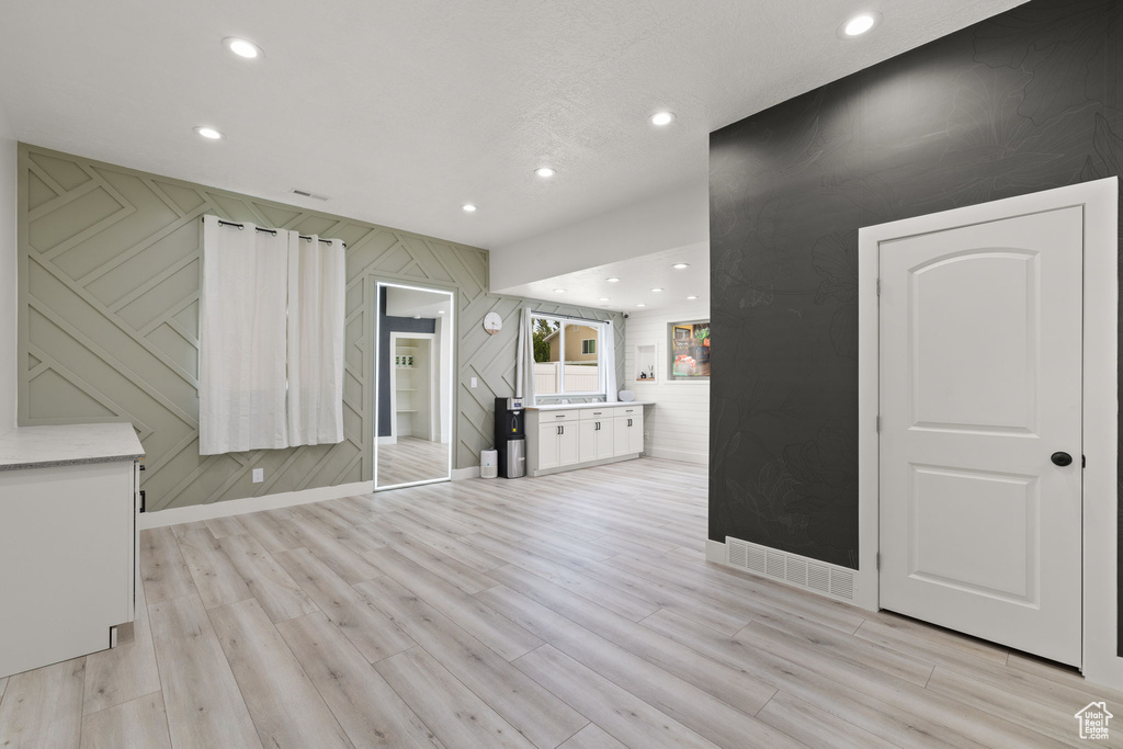 1172 W COUNTRY RIDGE DR South Jordan, UT 84095