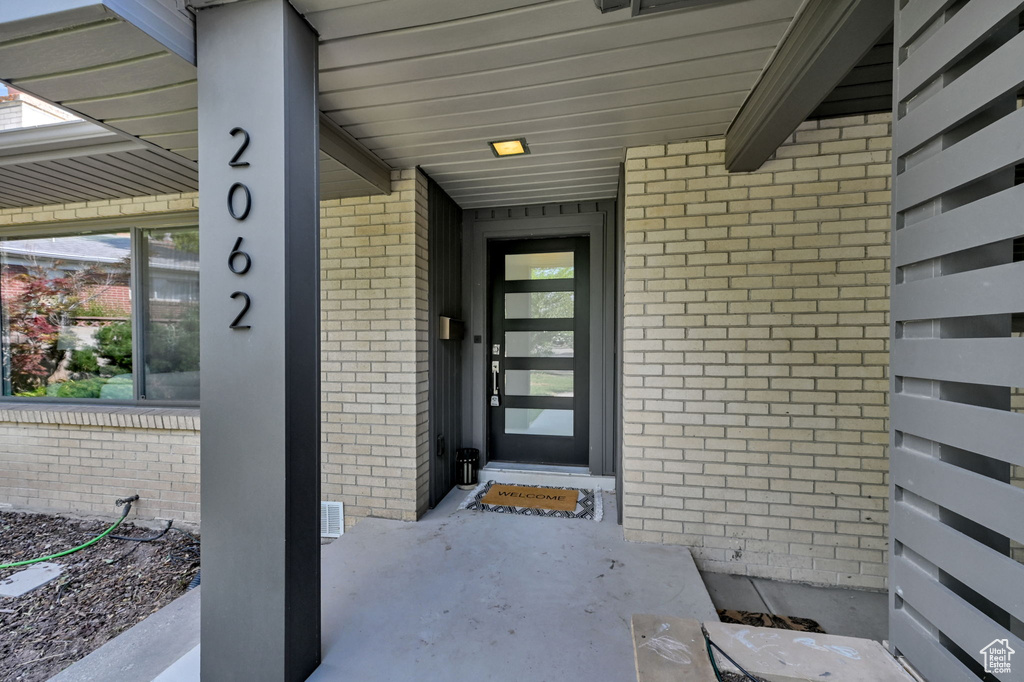 2062 E EMERSON AVE Salt Lake City, UT 84108