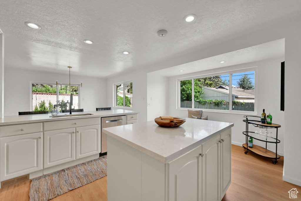 2062 E EMERSON AVE Salt Lake City, UT 84108