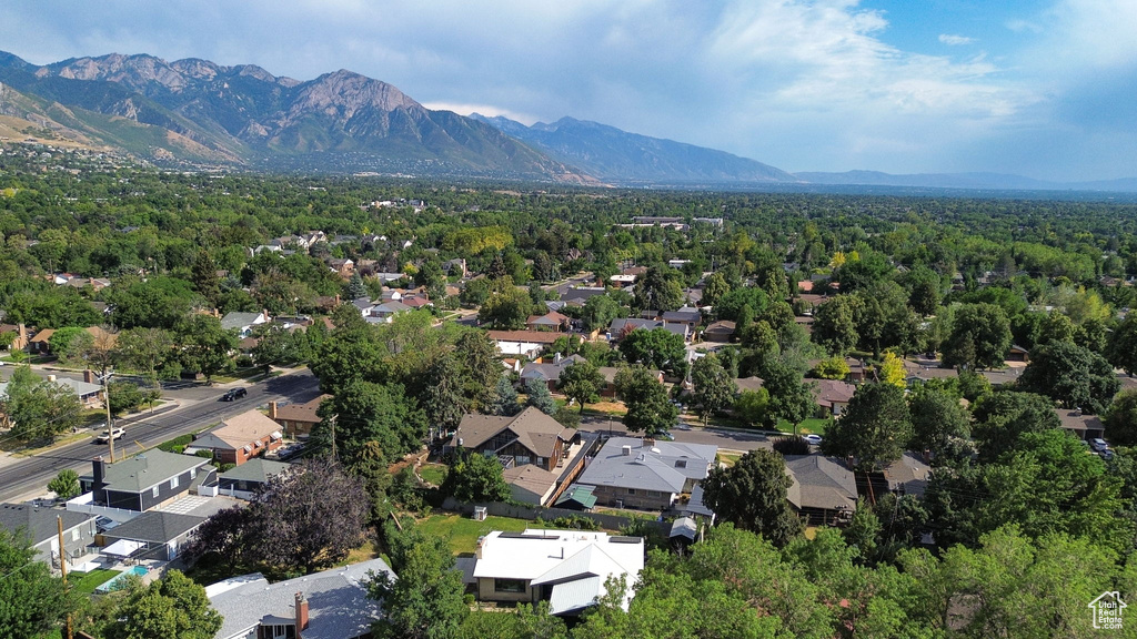 2062 E EMERSON AVE Salt Lake City, UT 84108