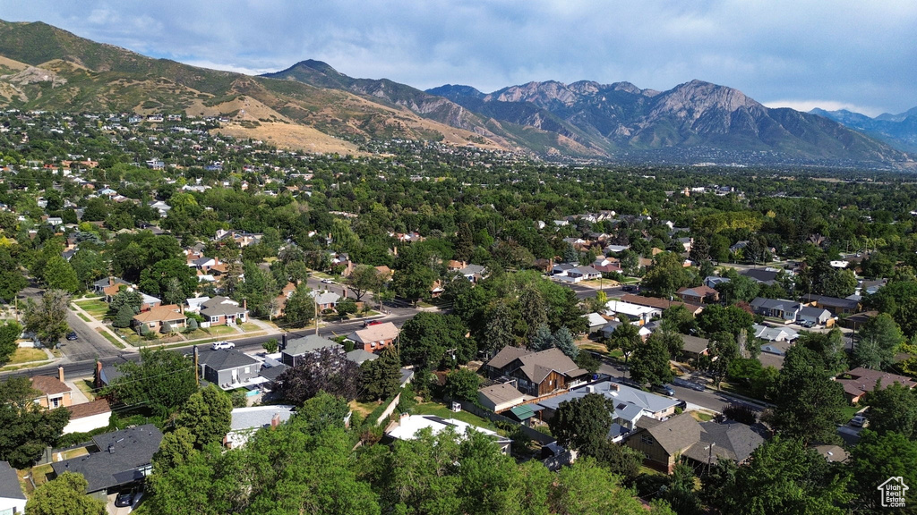 2062 E EMERSON AVE Salt Lake City, UT 84108