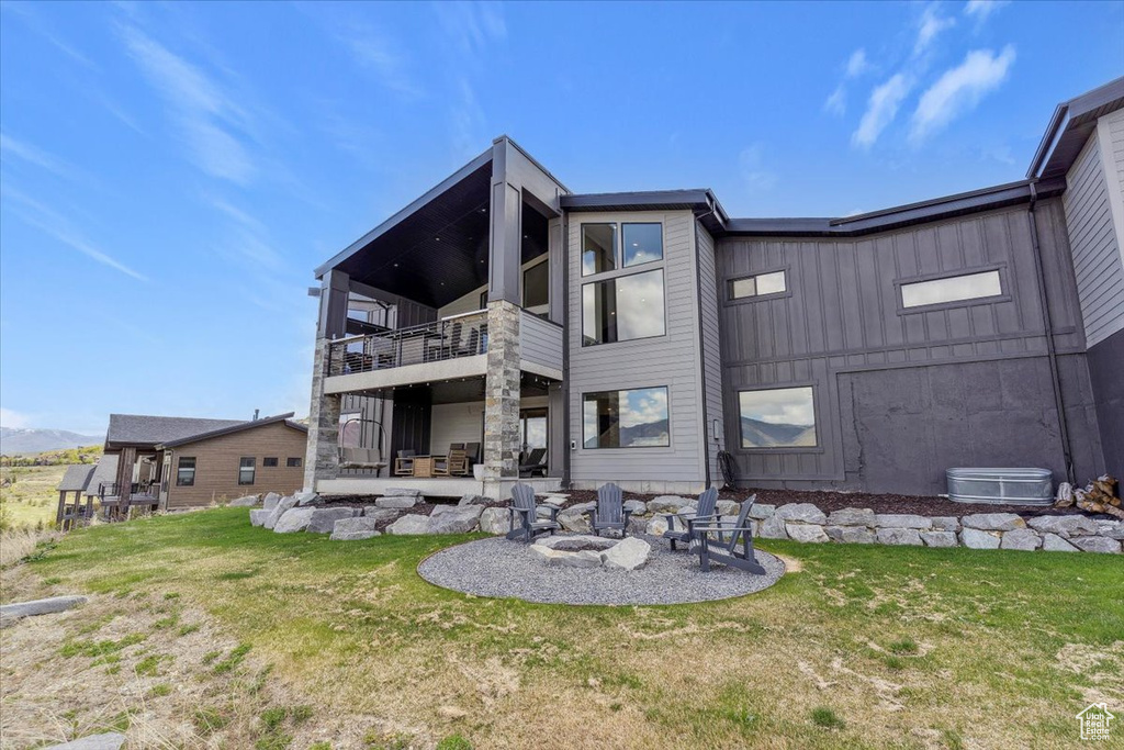 6260 E HAWKS LN Huntsville, UT 84317