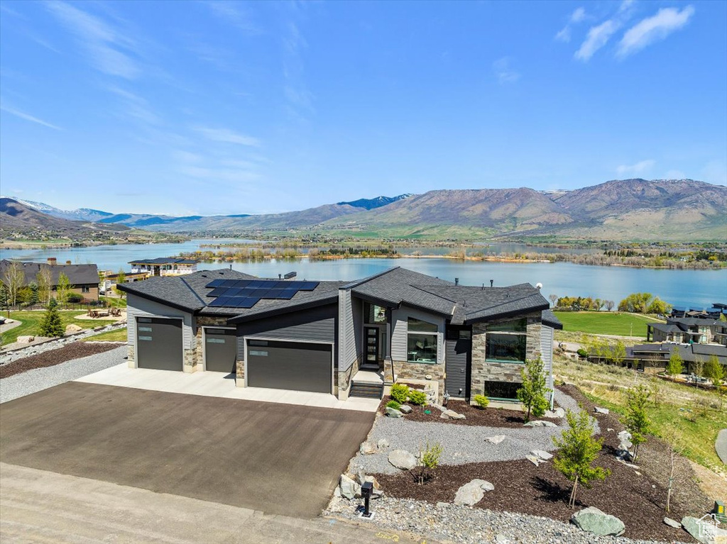 6260 E HAWKS LN Huntsville, UT 84317
