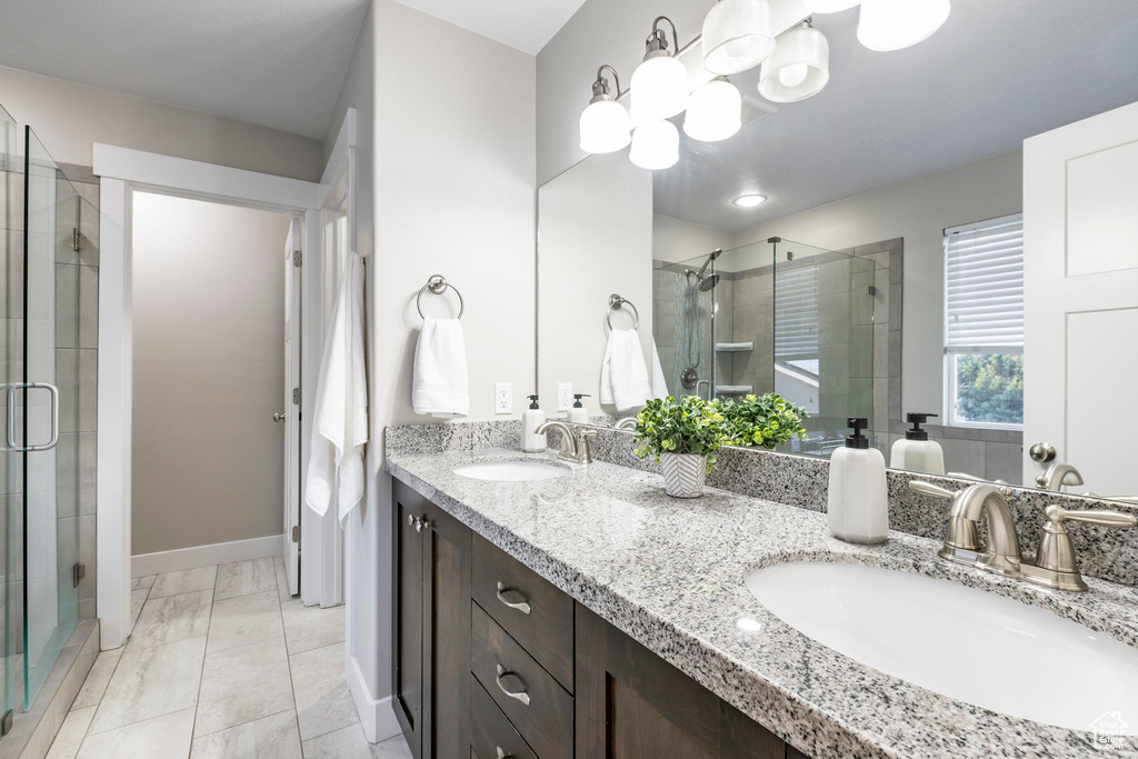 681 S VANCE DR Layton, UT 84041