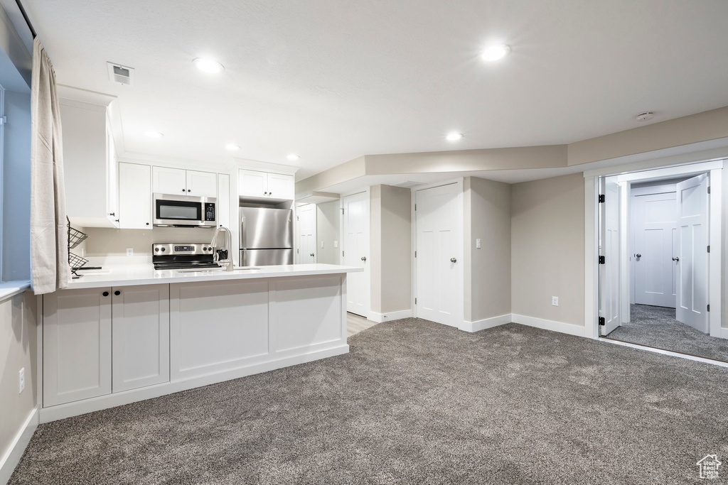 681 S VANCE DR Layton, UT 84041