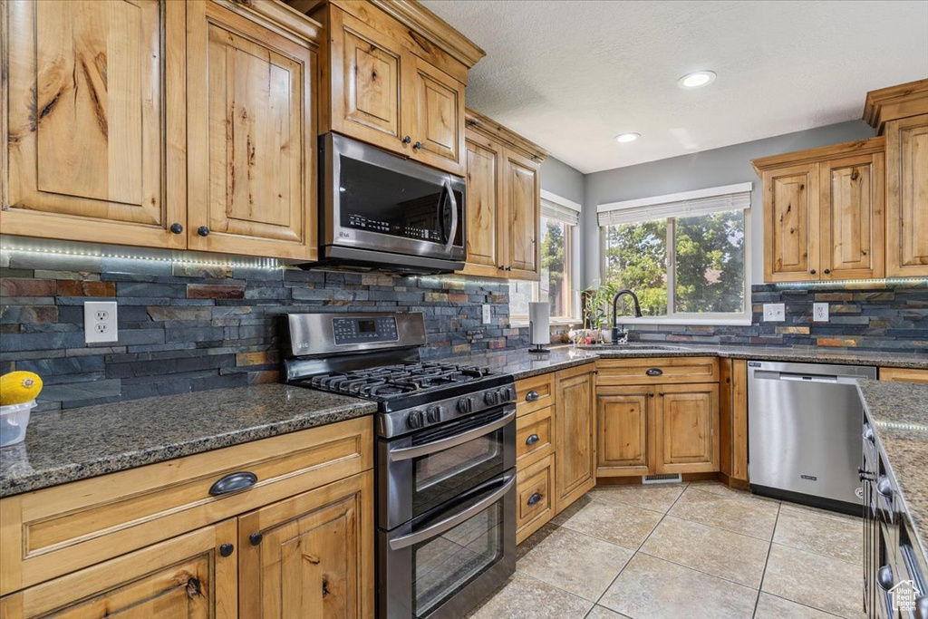 4836 W 4825 S Hooper, UT 84315