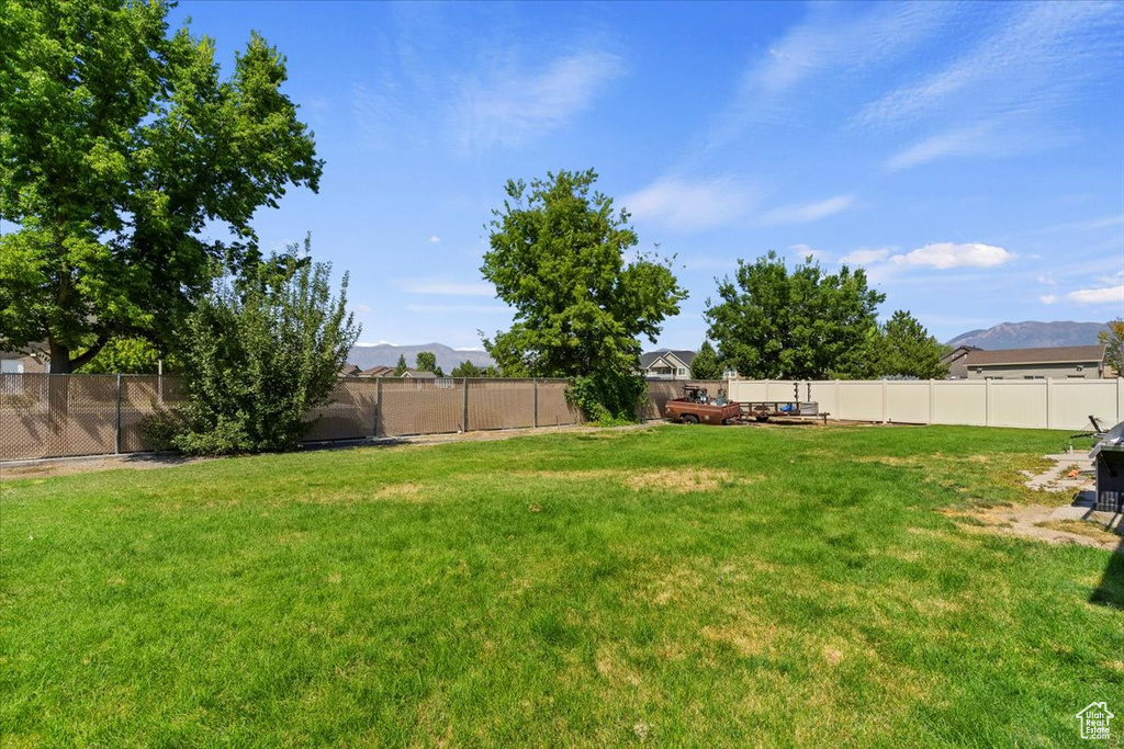4836 W 4825 S Hooper, UT 84315