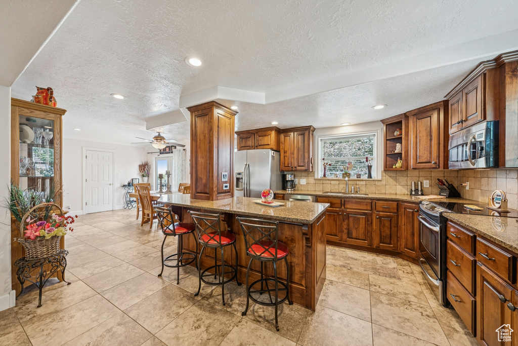 747 EASTHILLS DR Bountiful, UT 84010