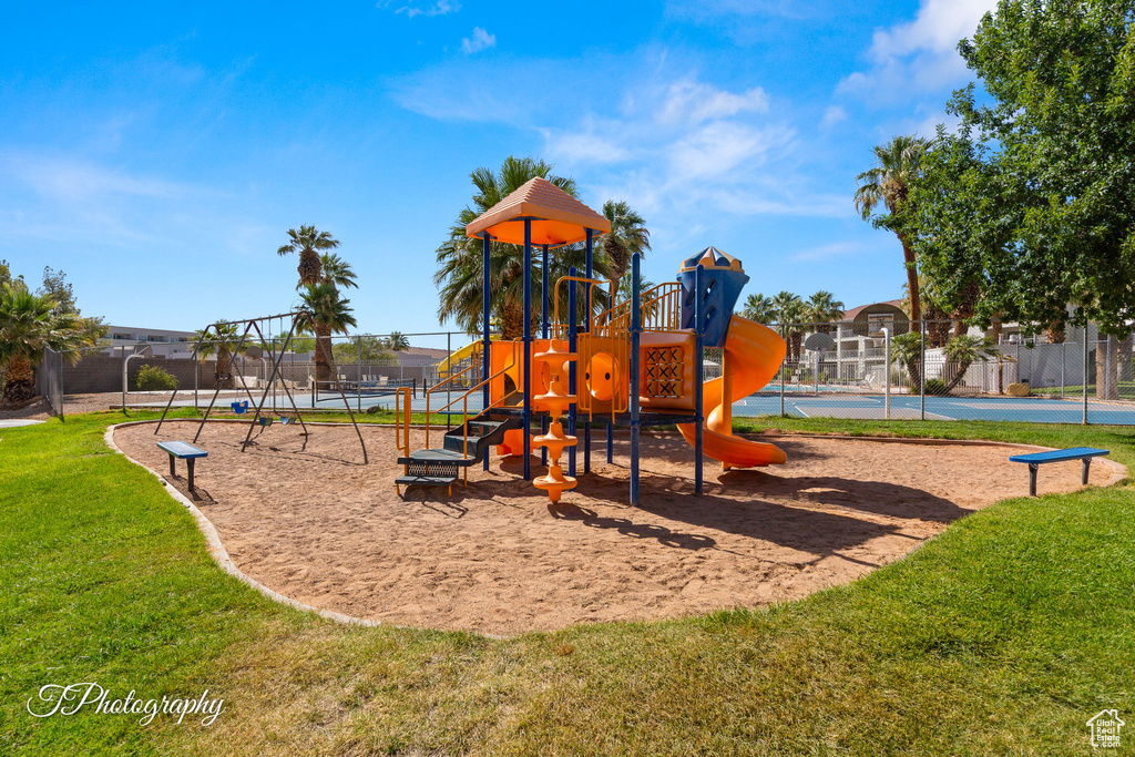 Photo 26 for MLS #2099729 at 1845 W Canyon View Dr #1605