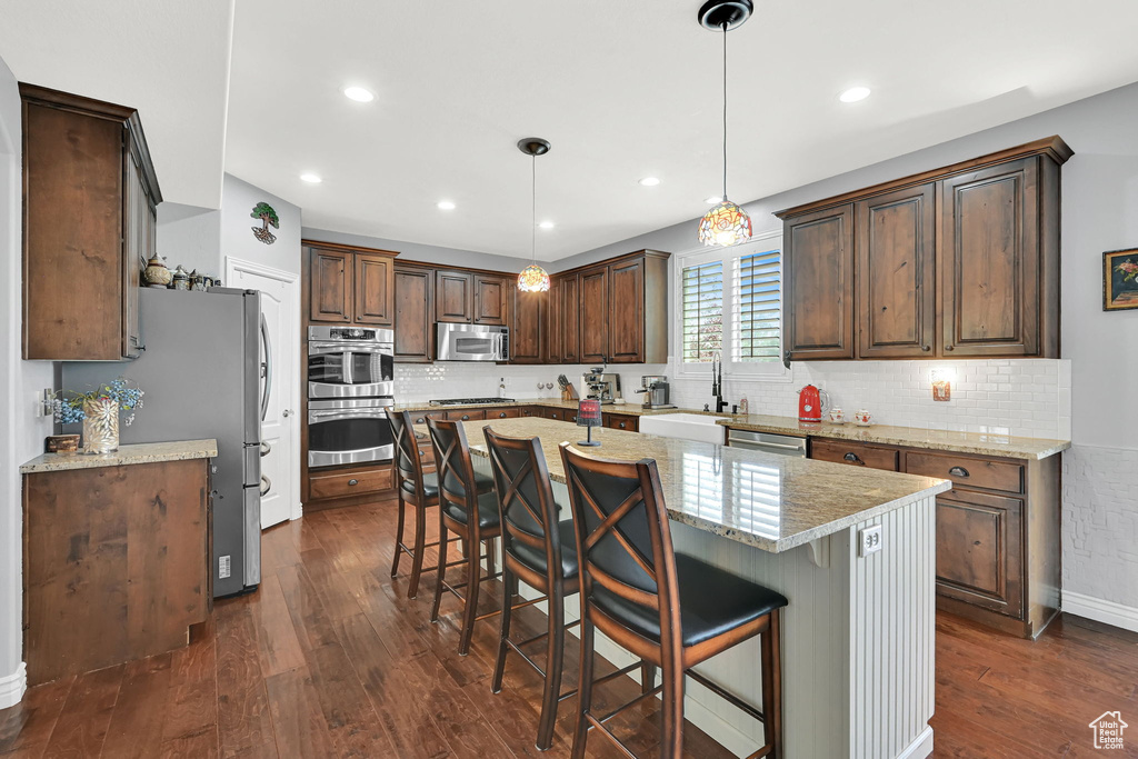 1441 BROOKSHIRE DR Syracuse, UT 84075