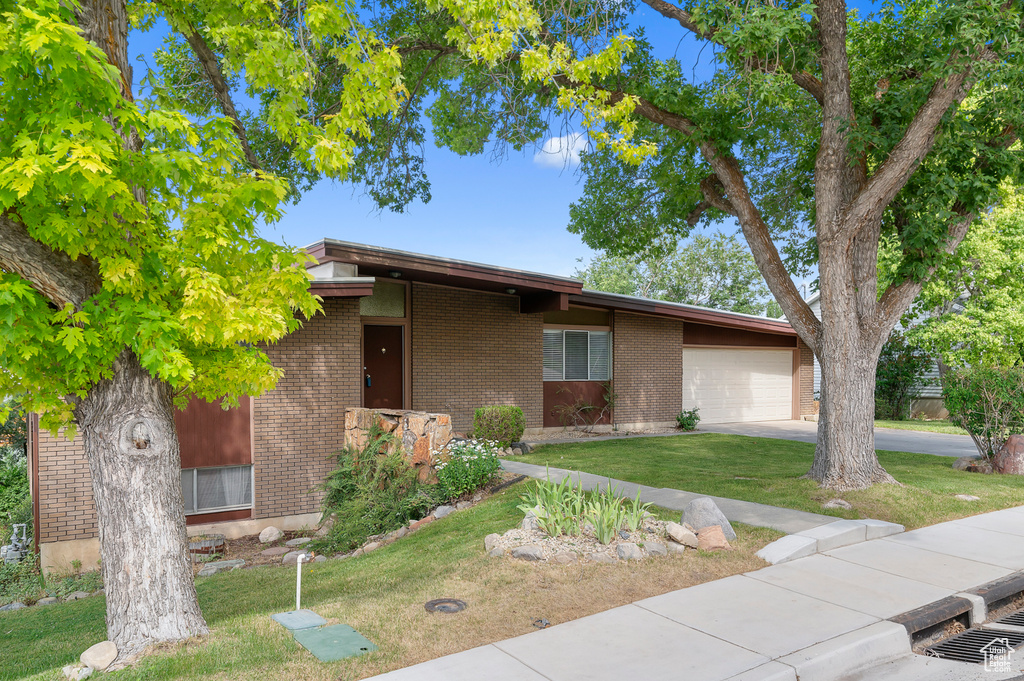 11 N 1300 E Pleasant Grove, UT 84062
