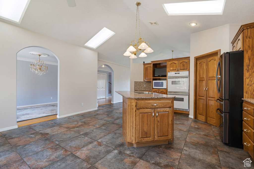 Photo 13 for MLS #2099747 at 1556 E Boulder Springs Rd