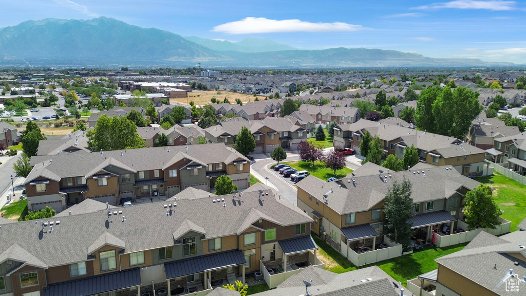 10428 S SAGE LUIGI CT South Jordan, UT 84009