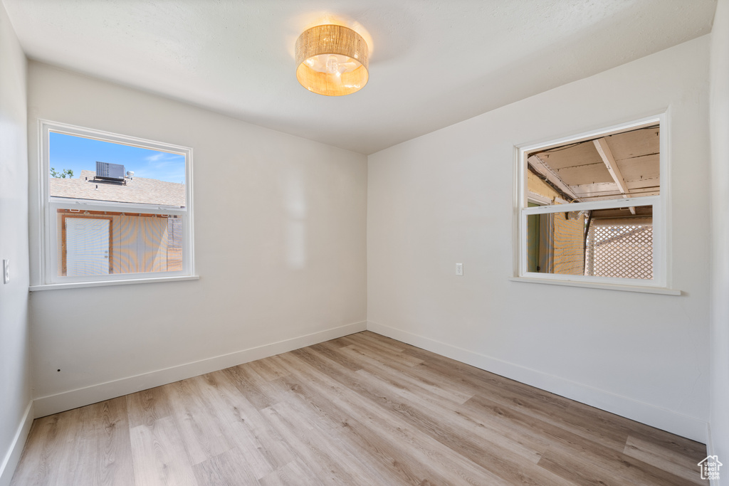 Photo 17 for MLS #2099762 at 433 S 100 East