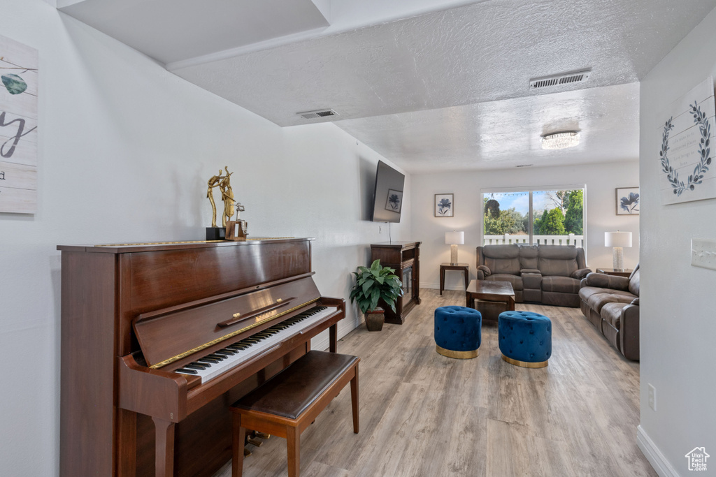 585 W LAKEVIEW DR Lehi, UT 84043