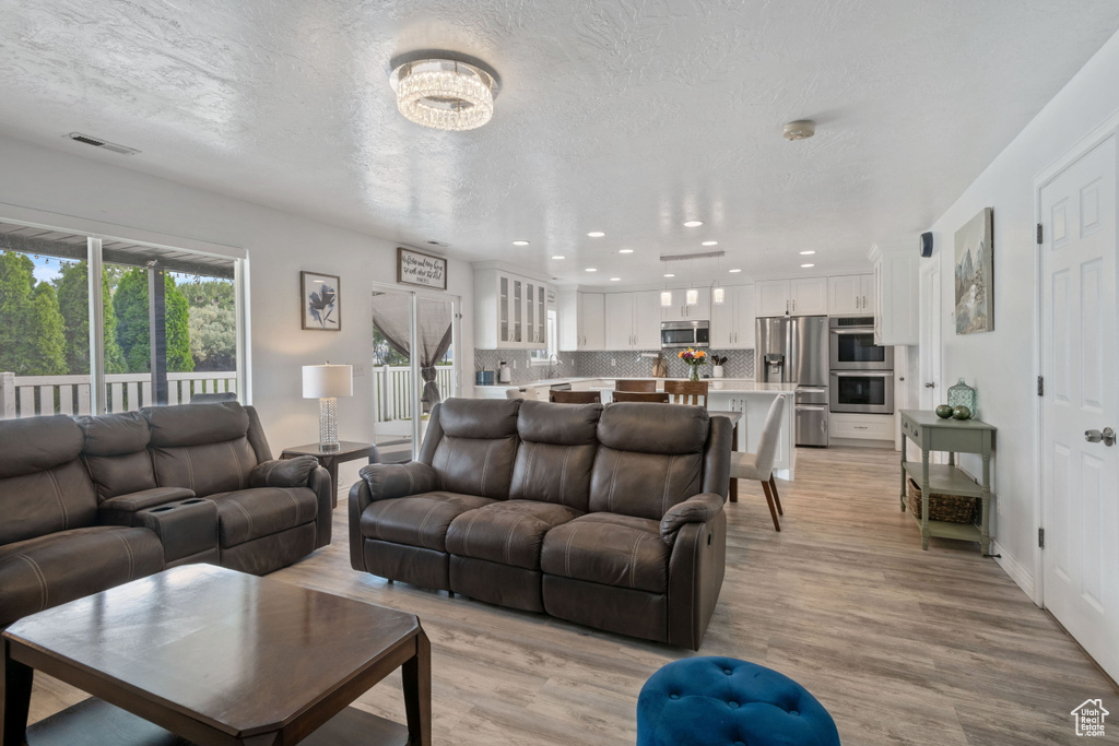 585 W LAKEVIEW DR Lehi, UT 84043