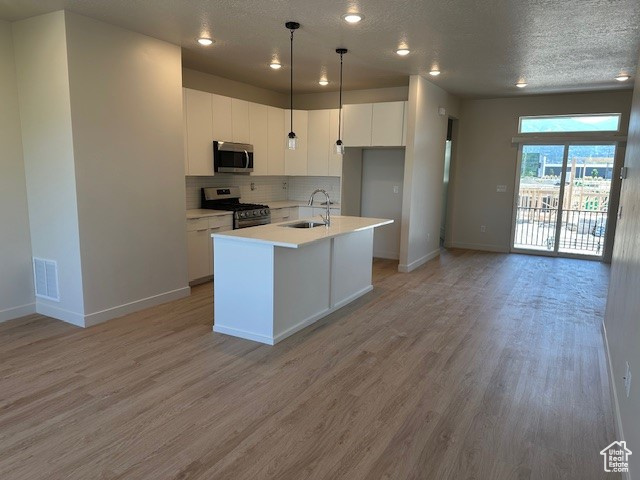 1139 N CLIFTON DR #104 North Salt Lake, UT 84054