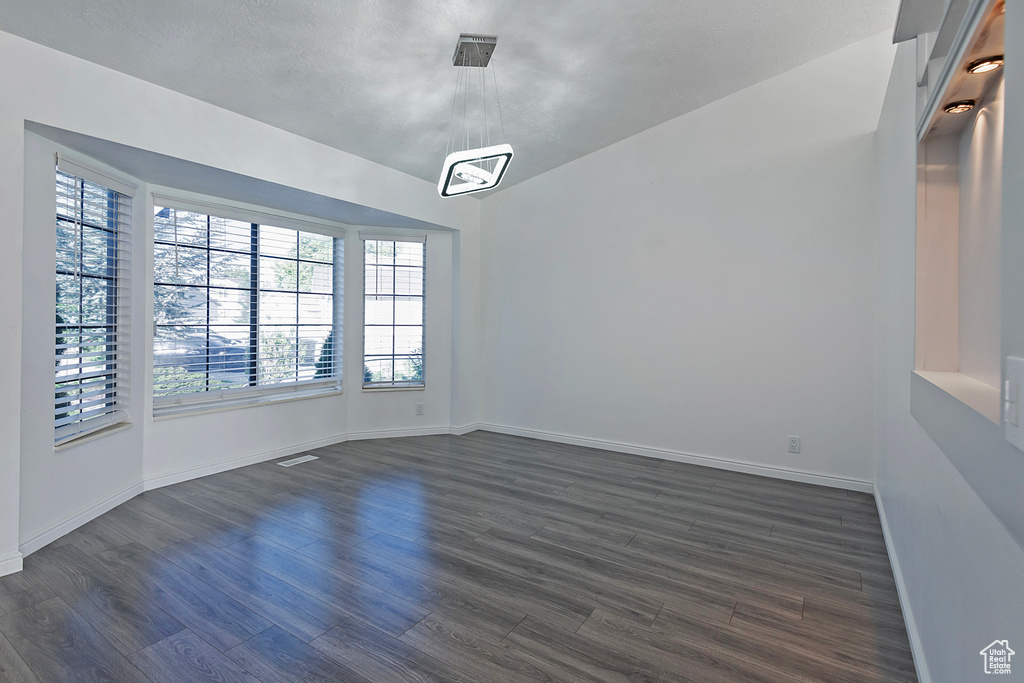 5963 S TARRAGON CT Kearns, UT 84118