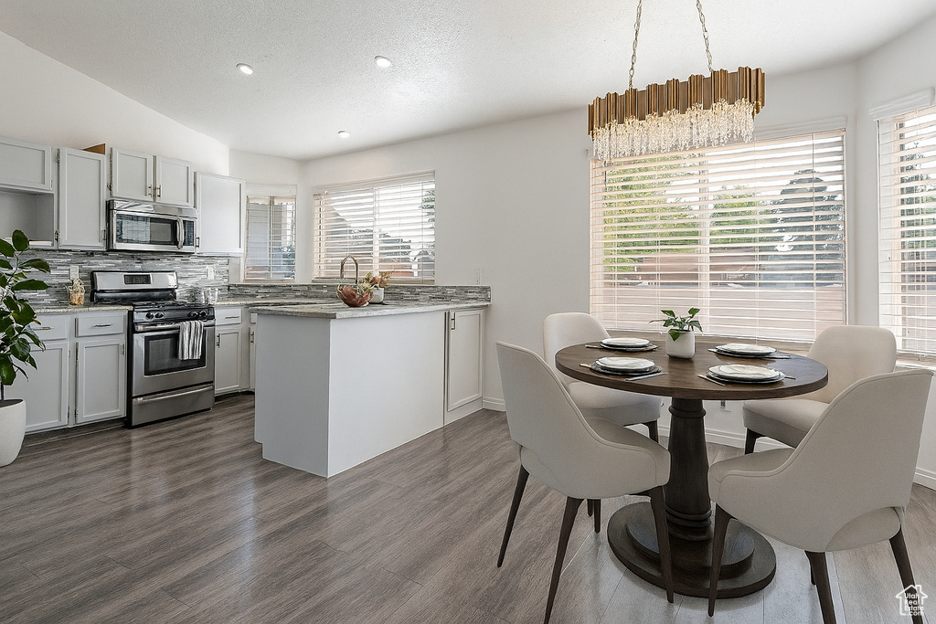 5963 S TARRAGON CT Kearns, UT 84118