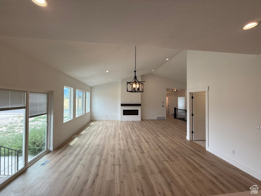 5212 N ROMA LN Stansbury Park, UT 84074