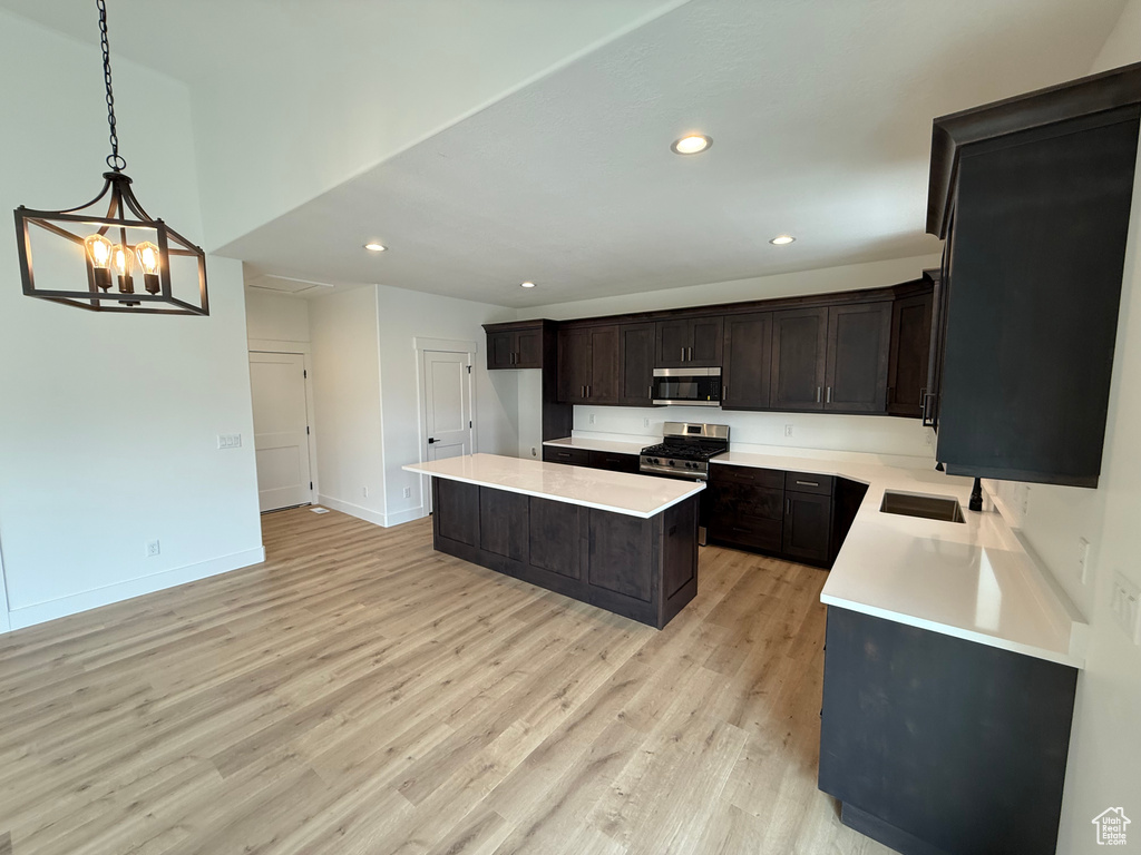 5212 N ROMA LN Stansbury Park, UT 84074