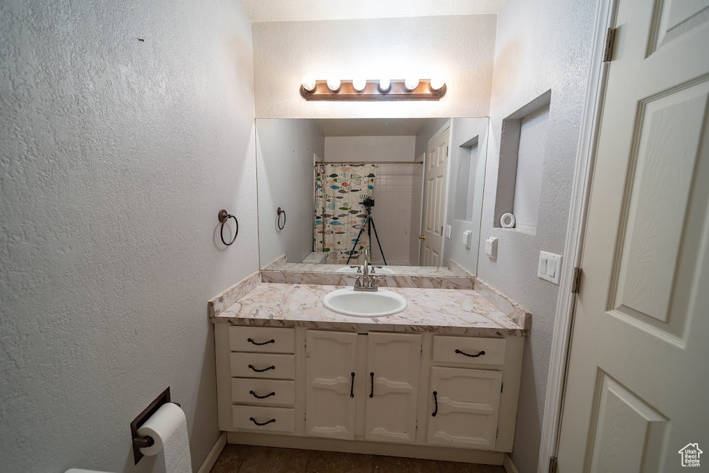 Photo 16 for MLS #2099788 at 703 N Windsor Cir
