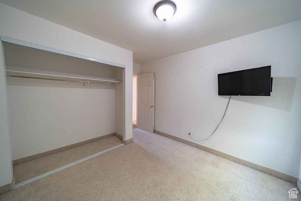 Photo 20 for MLS #2099788 at 703 N Windsor Cir