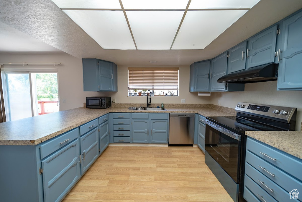 Photo 11 for MLS #2099788 at 703 N Windsor Cir