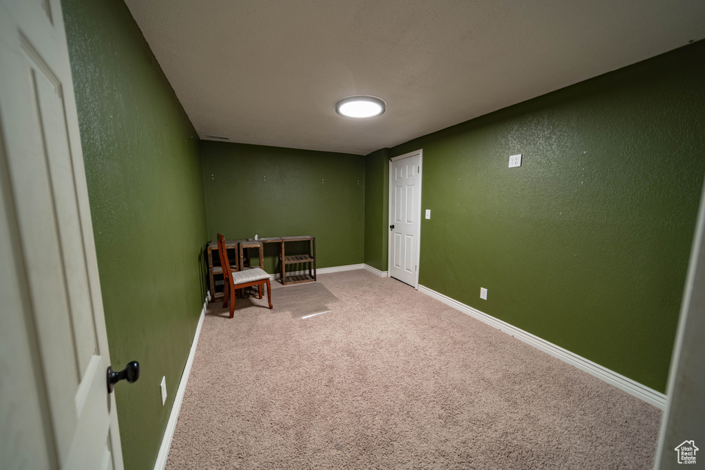 Photo 42 for MLS #2099788 at 703 N Windsor Cir