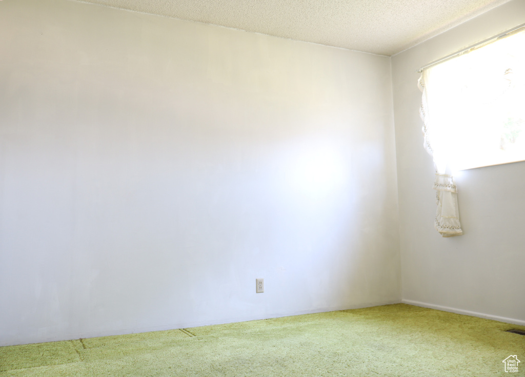 2179 W 4975 S Roy, UT 84067
