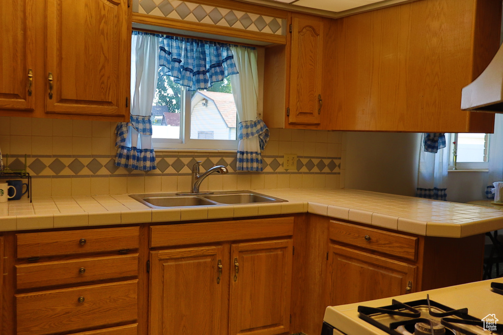 2179 W 4975 S Roy, UT 84067