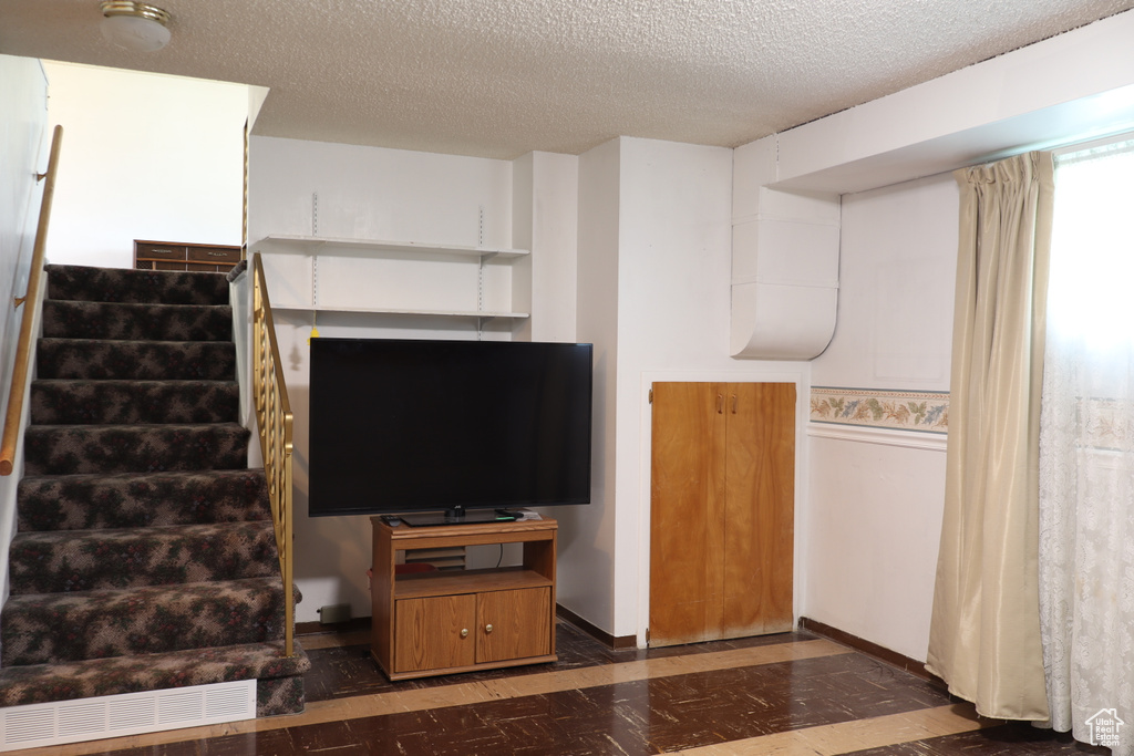 2179 W 4975 S Roy, UT 84067