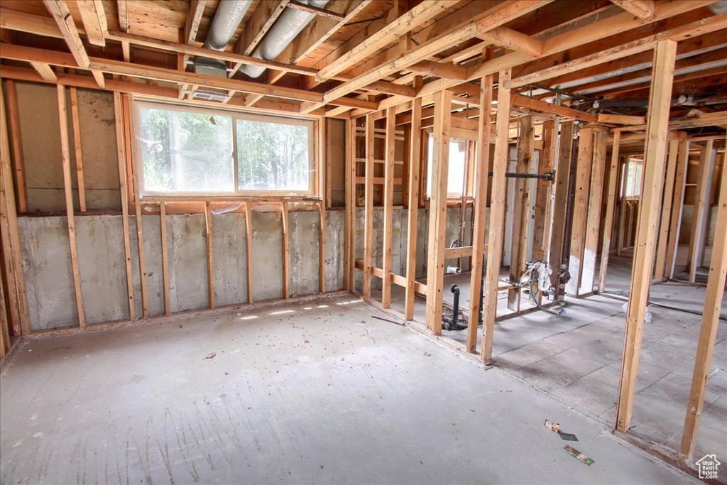 1546 E 700 S Clearfield, UT 84015