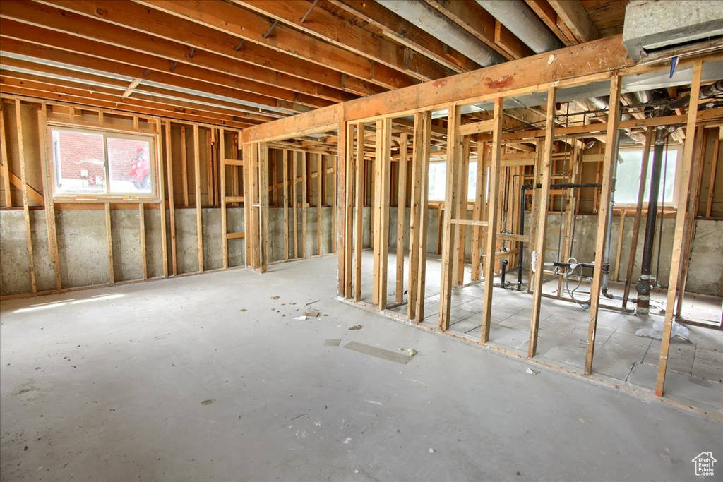 1546 E 700 S Clearfield, UT 84015