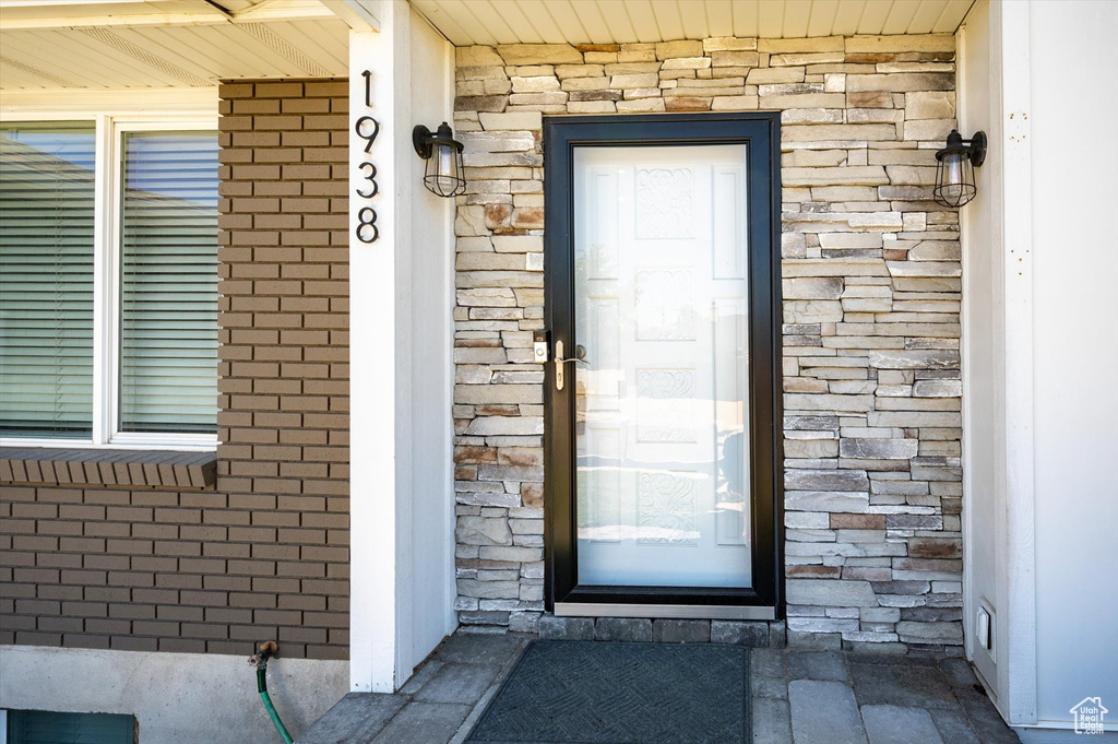 1938 E 7130 S Cottonwood Heights, UT 84121