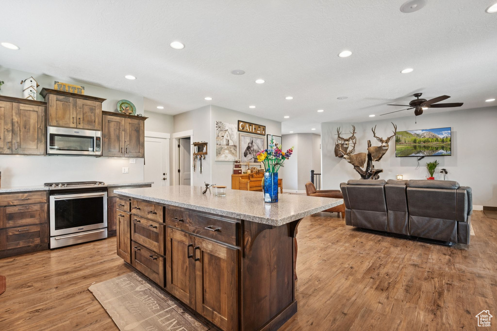 2976 W RUIZ Stockton, UT 84071