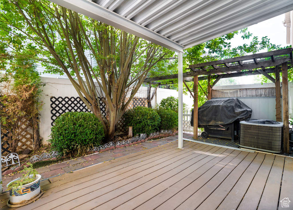 2414 S SHADY RED CT West Valley City, UT 84119