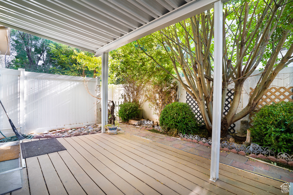 2414 S SHADY RED CT West Valley City, UT 84119