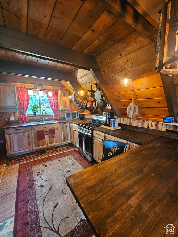 9173 E SOLDIER CREEK LANE #26B Daniel, UT 84032