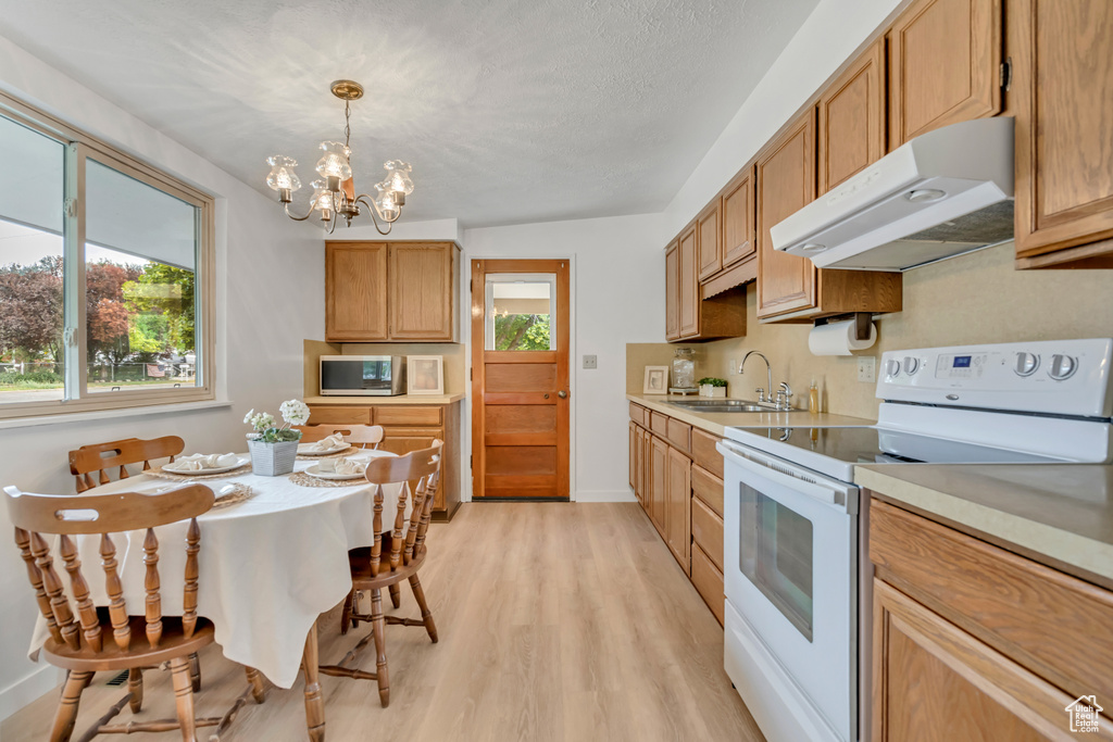1603 DAVIS DR Layton, UT 84041