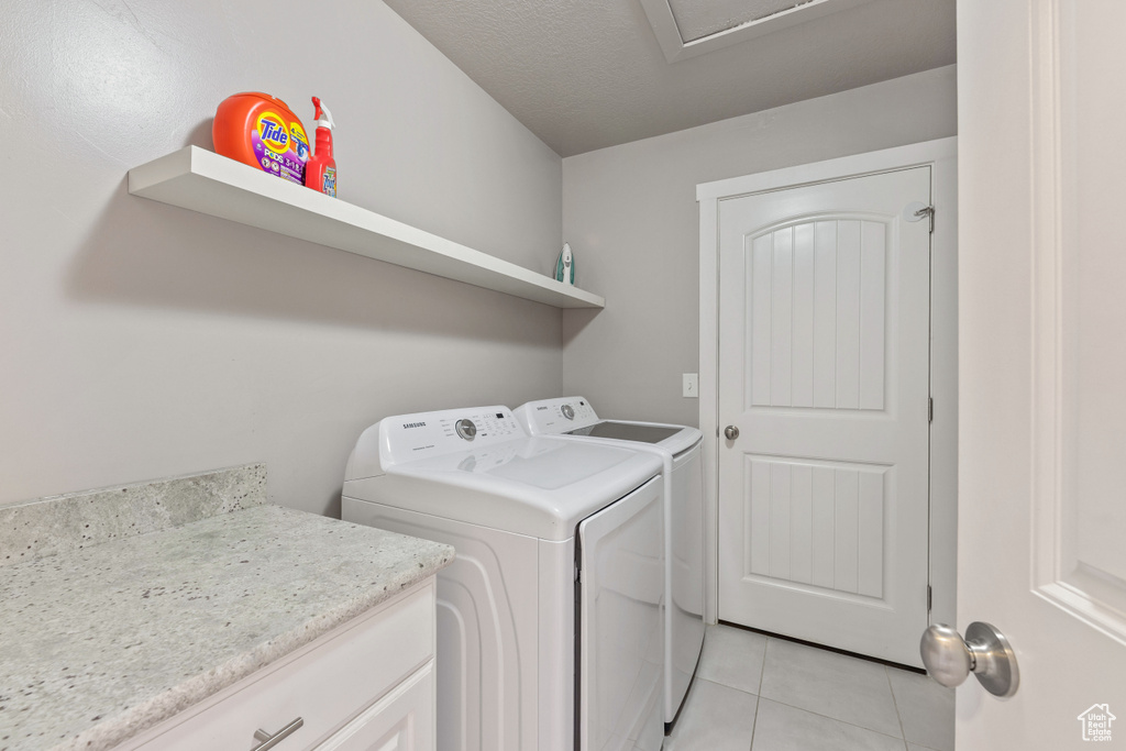 242 E BRIDGEWATER LN Saratoga Springs, UT 84045