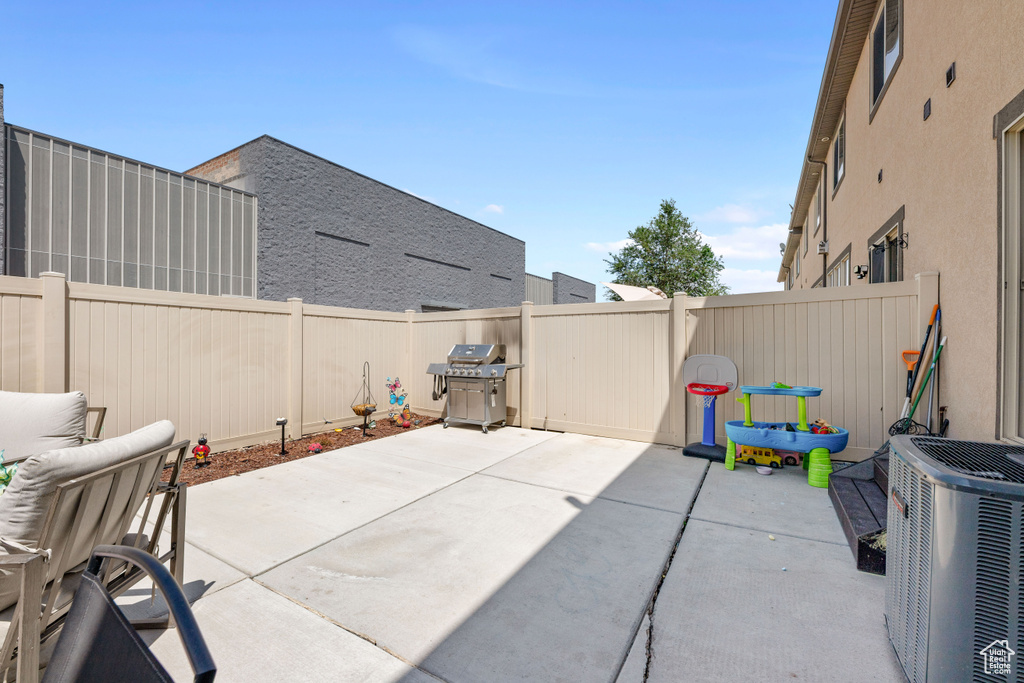 242 E BRIDGEWATER LN Saratoga Springs, UT 84045