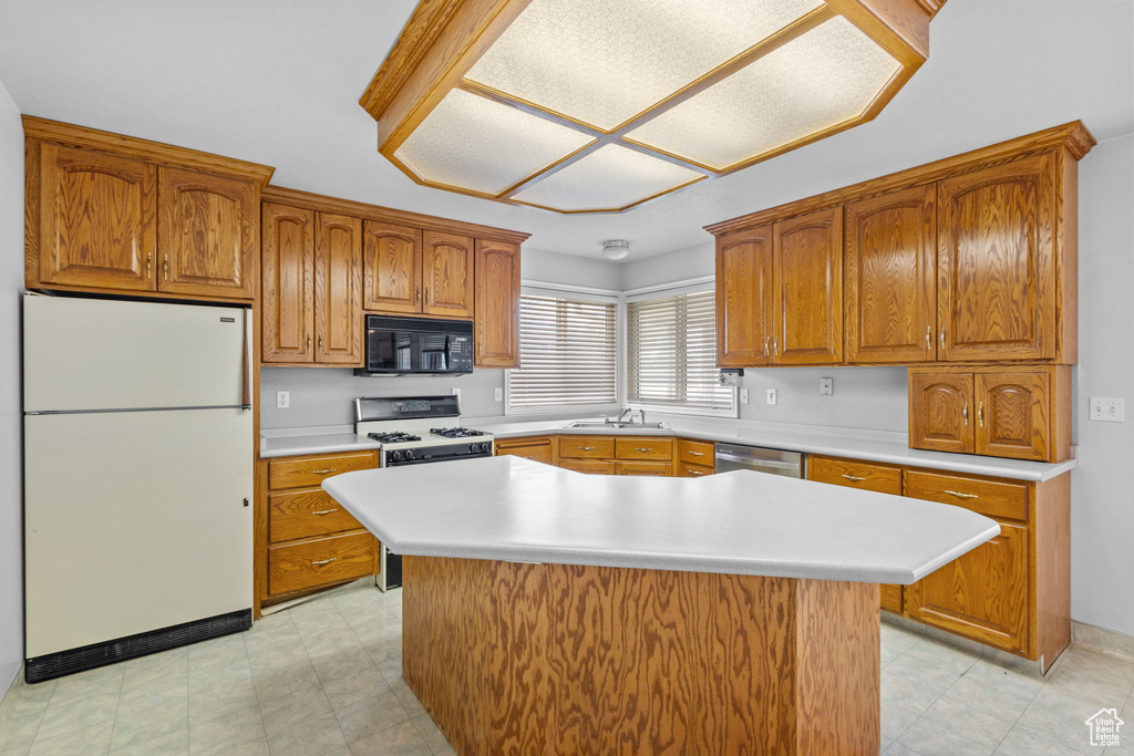 8685 S 2200 W West Jordan, UT 84088