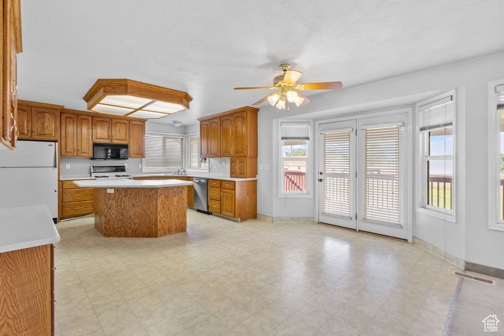 8685 S 2200 W West Jordan, UT 84088