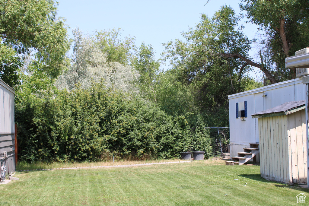 Photo 15 for MLS #2099880 at 1177 E La Contessa Dr