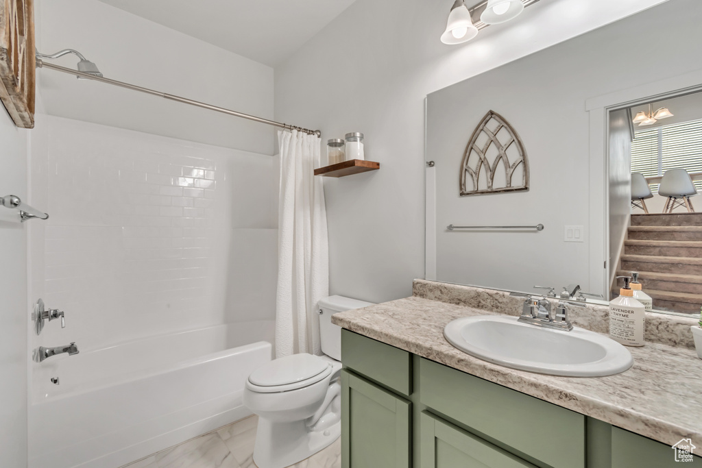 1561 E ERICKSON LN Eagle Mountain, UT 84005