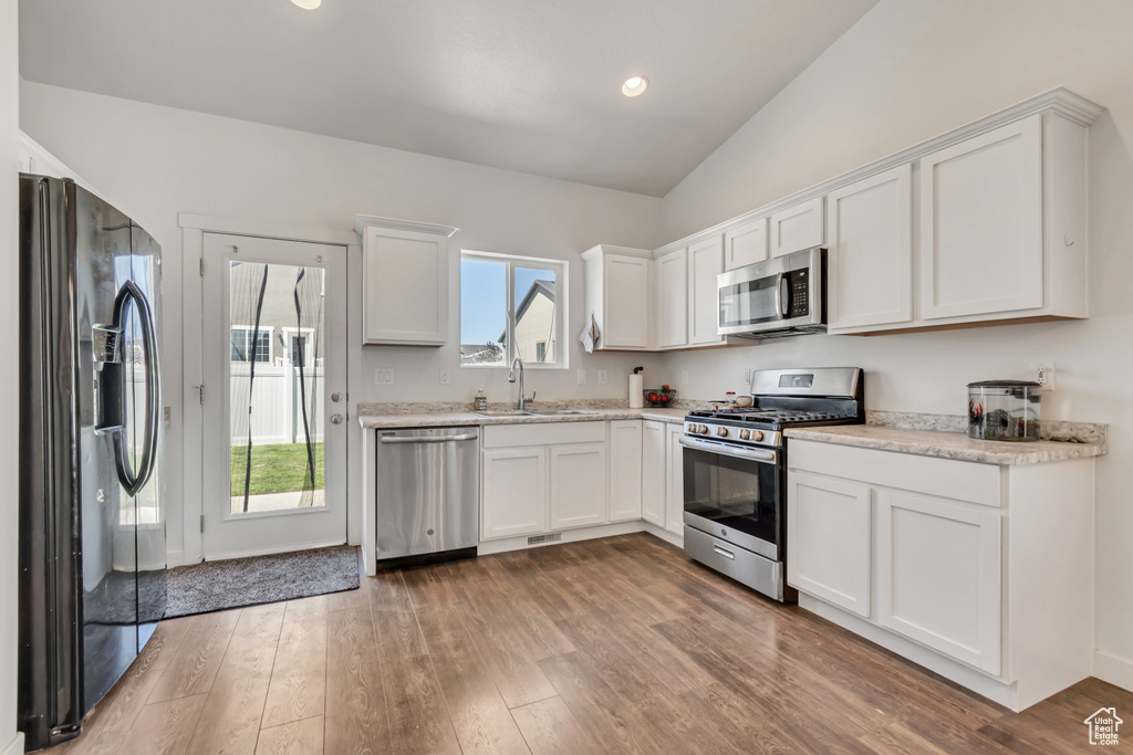 1561 E ERICKSON LN Eagle Mountain, UT 84005