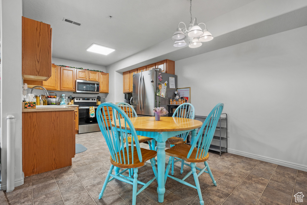 8196 N CEDAR SPRINGS RD #2 Eagle Mountain, UT 84043
